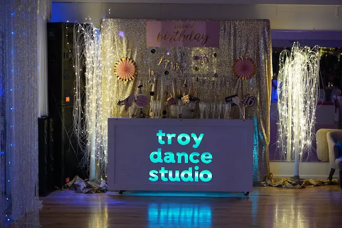 Troy Dance Studio Picture 6