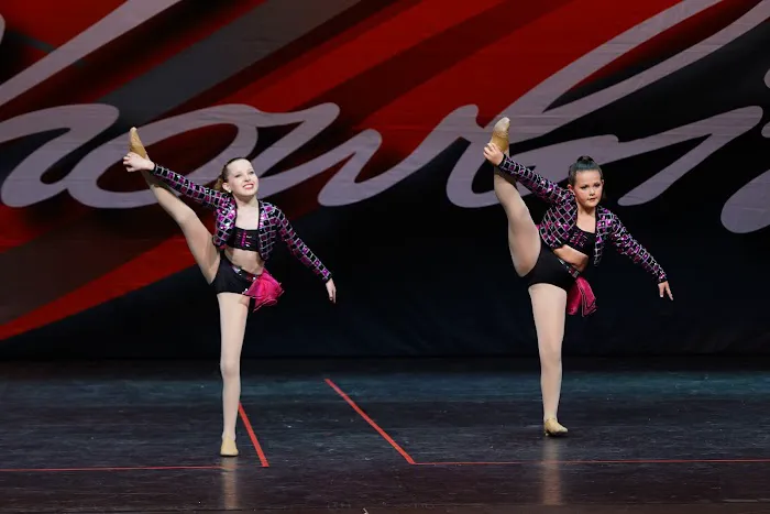 West Michigan Elite Pom and Dance Picture 1