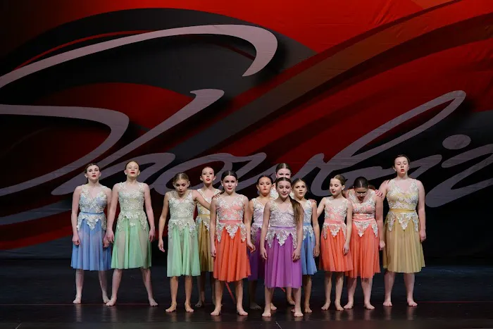 West Michigan Elite Pom and Dance Picture 5