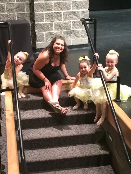 West Michigan Elite Pom and Dance Picture 9