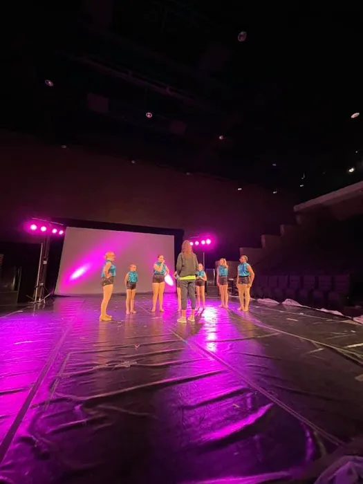 Green Dance Academy Picture 6