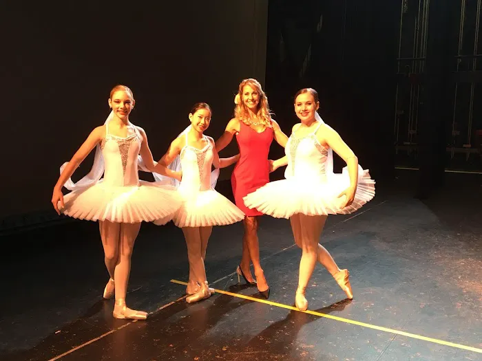 Rebecca Crimmins Dance Picture 9