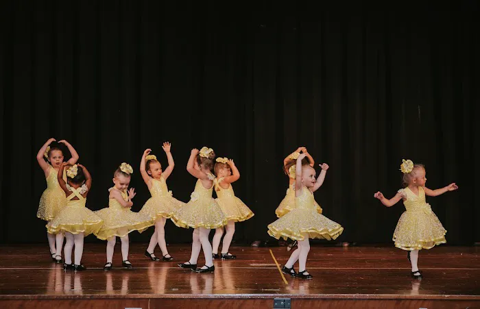 Santorelli Dance Center Picture 2