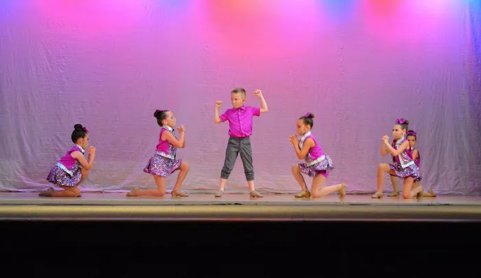 Dance Expressions Picture 3