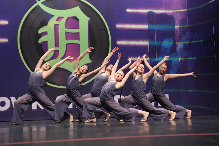 Dance Expressions Picture 6
