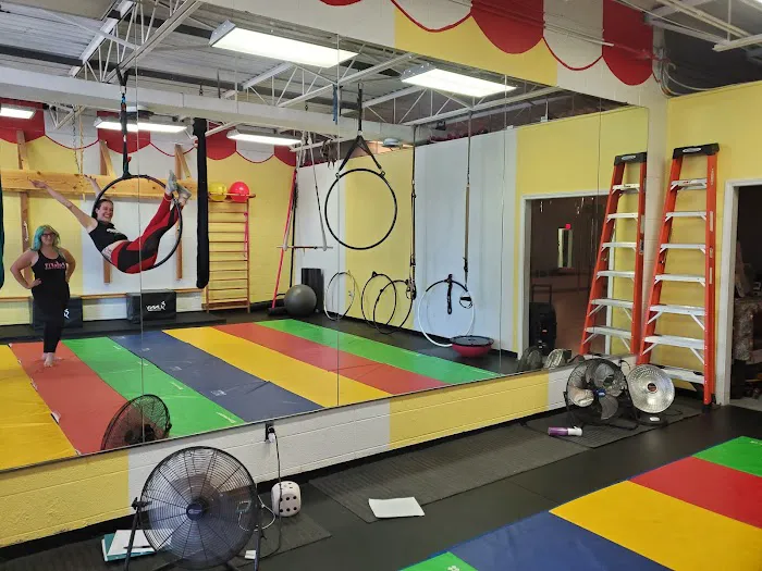 PoleFIT Revolution - Shelby Twp. Picture 8