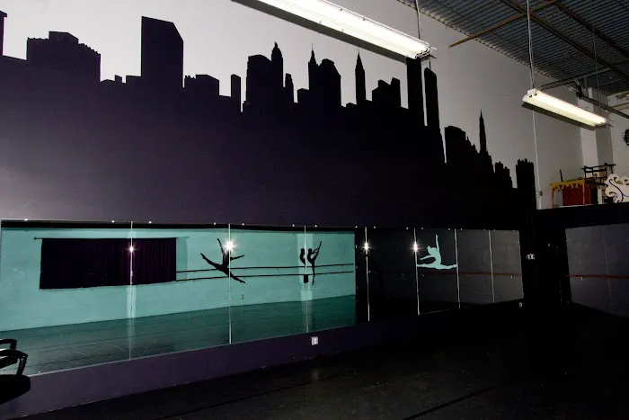 Main Stage Dance Studio Picture 10