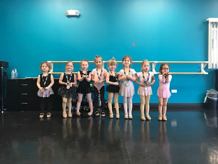 Raedene's Dancin' Stars Studio Picture 2