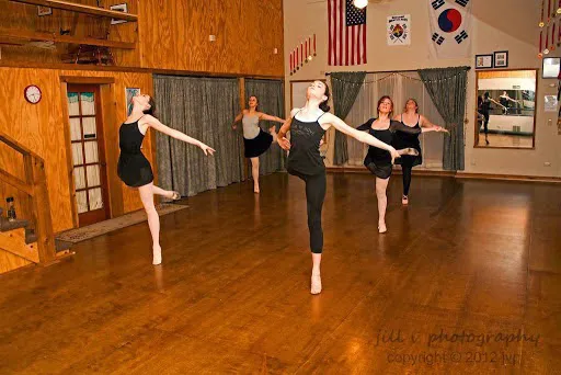 Room To Move Studio Picture 3