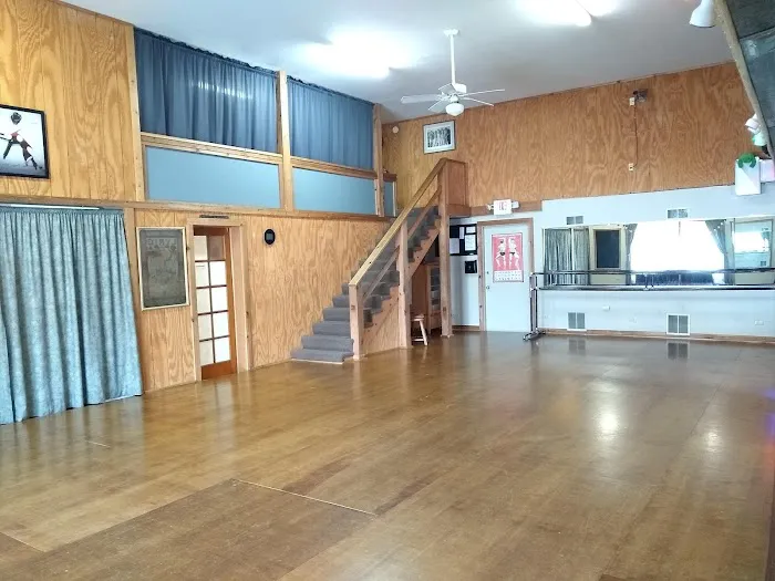 Room To Move Studio Picture 2