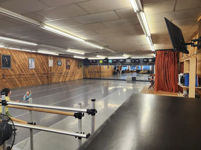 Studio France School of Dance Picture 2