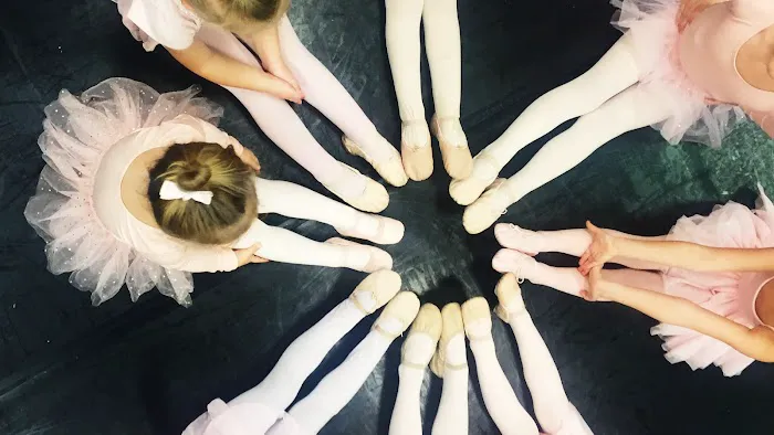 School of Ballet 5:8 Beverly Campus Picture 2