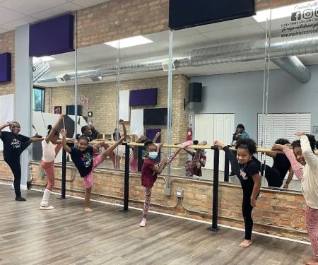 En Pointe Dance Productions