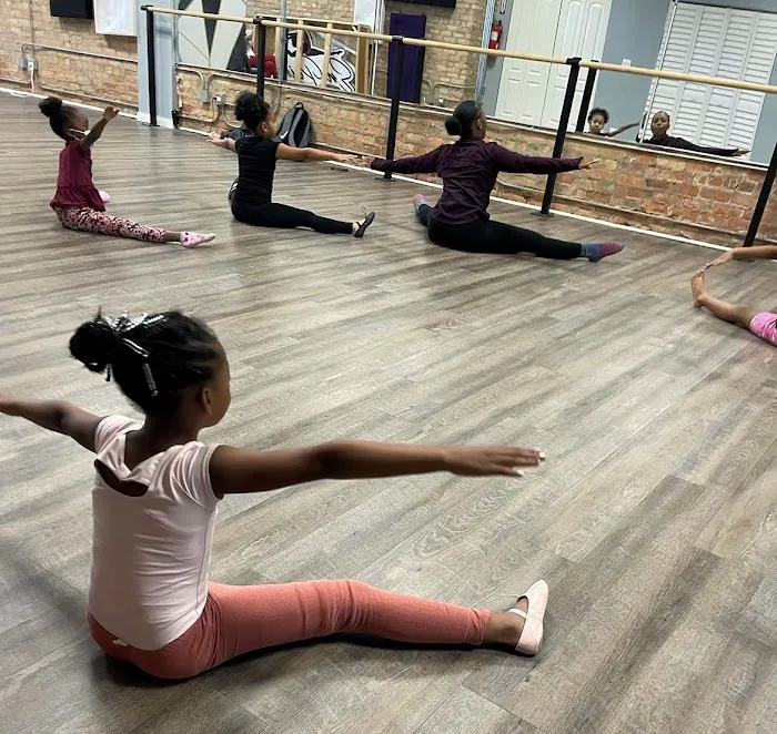 En Pointe Dance Productions Picture 5