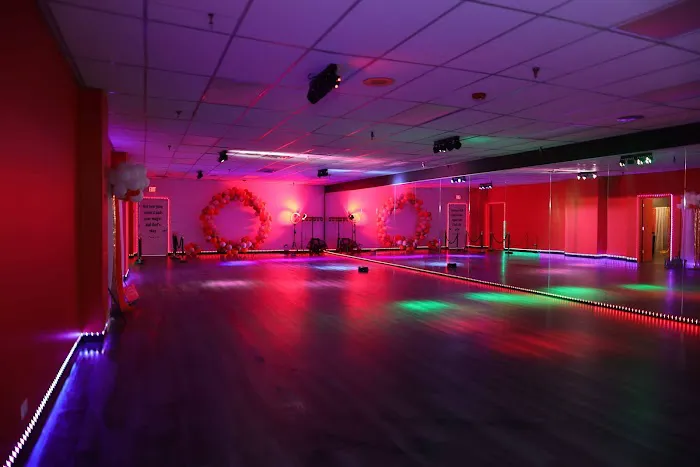 Kookie's Dance Den Picture 1