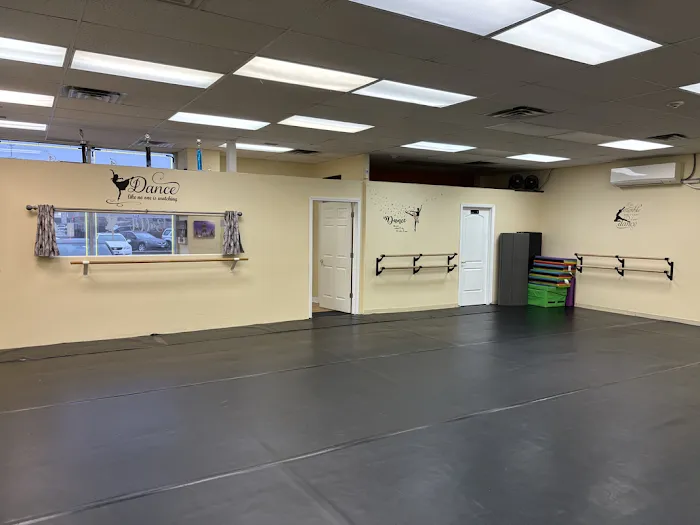 Triple Threat Divas Dance Studio Picture 2