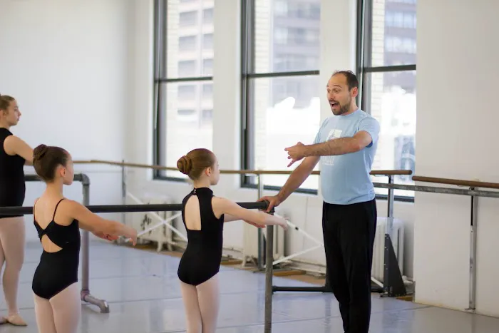 Ballet Chicago Picture 1