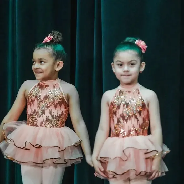 Baila Conmigo Dance With Me Picture 10