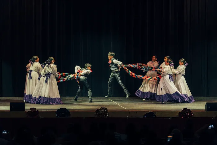 Ballet Folklorico Xochitl Picture 2