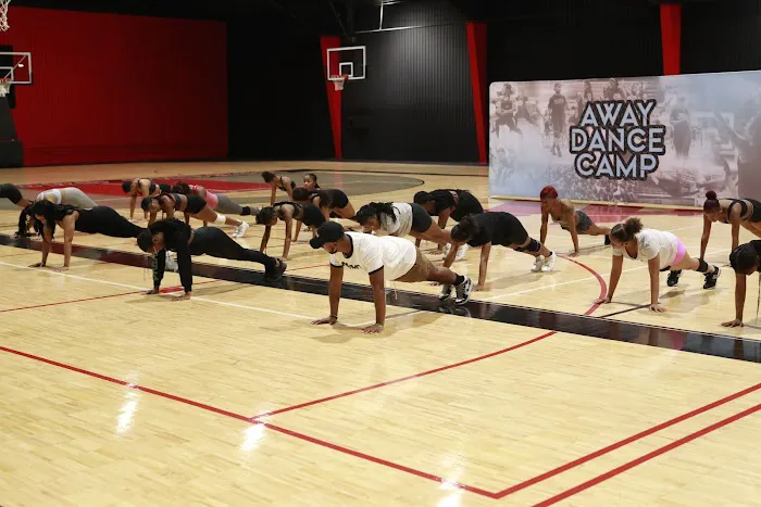 MVMT Dance Studio Picture 4