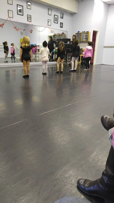 Dance Dimensions Picture 2