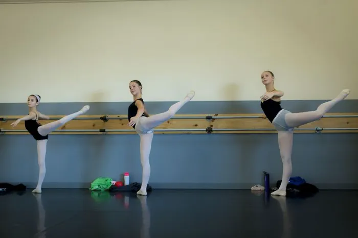 Extensions Dance Picture 4