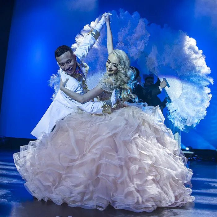 AQ Dance Center Picture 4