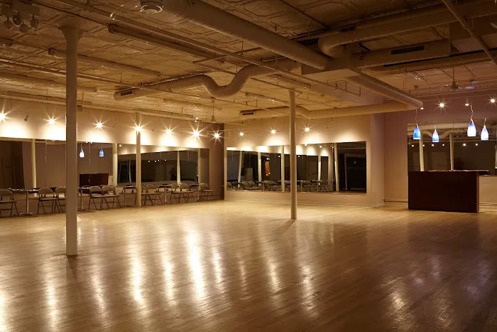 Dance Center Chicago Picture 3