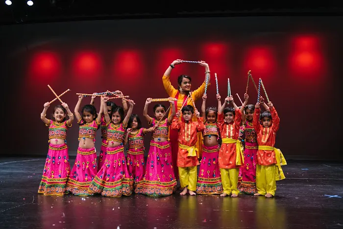 Rhythm Roots Dance Picture 3