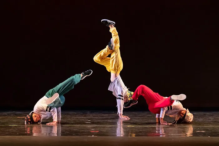 Dance On Broadway Picture 1
