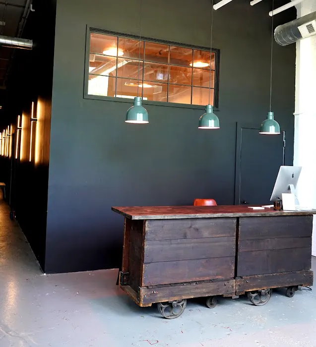 DANCE COLONY Studios Picture 2