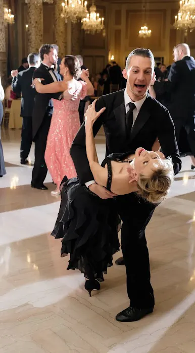 Windy City Wedding Dance - Naperville Picture 5
