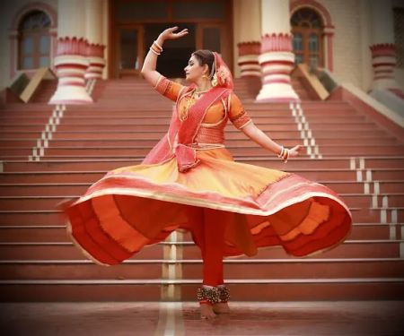 Nritya Natya Academy (NNA) Kathak Gandharva Kathak Institute