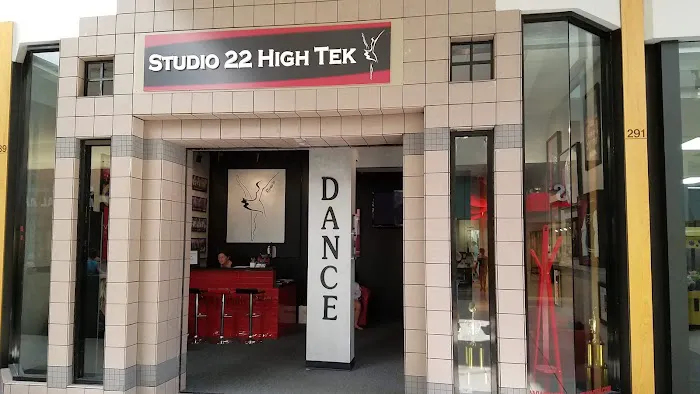 Studio 22 High Tek Picture 1