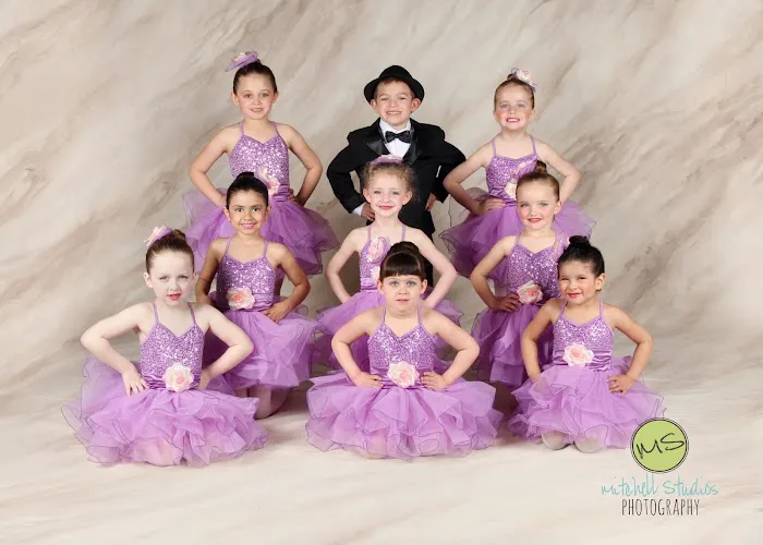 School of Dance & Movement (Bensenville Park District) Picture 3