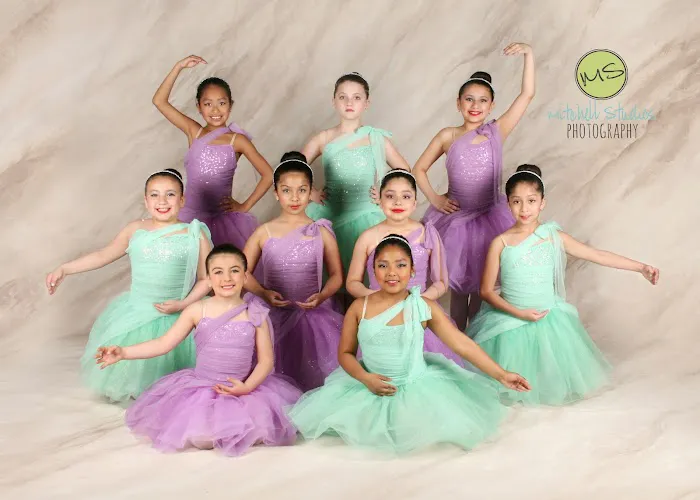 School of Dance & Movement (Bensenville Park District) Picture 4