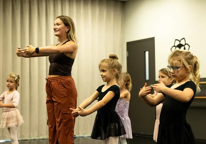 Sunshine Dance Picture 10
