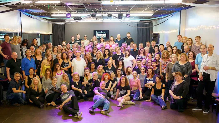 Chicago's West Coast Wednesdays Picture 3