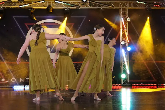 Activ8 Dance Company Picture 9