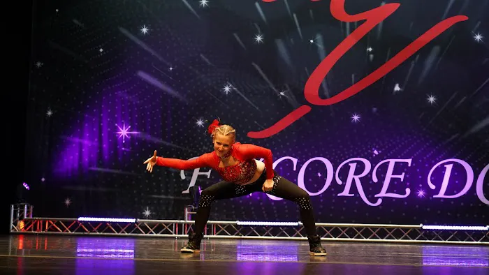 Lights, Camera, Dancin' Picture 4