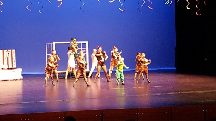Center Stage Dance Studio & Tumbling Picture 5