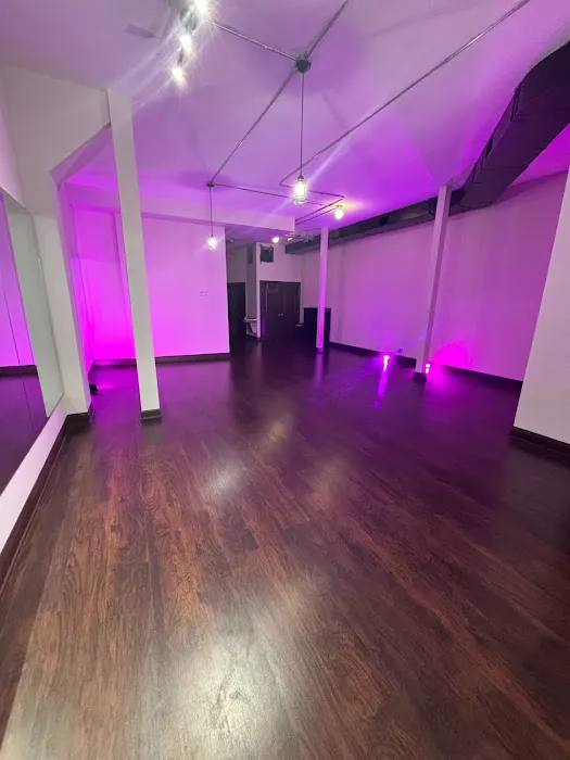 DivaDance® Chicago - Lakeview Picture 3