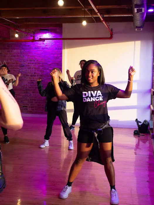 DivaDance® Chicago - Lakeview Picture 5