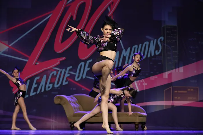Rise Up Academy - Dance Center Picture 4