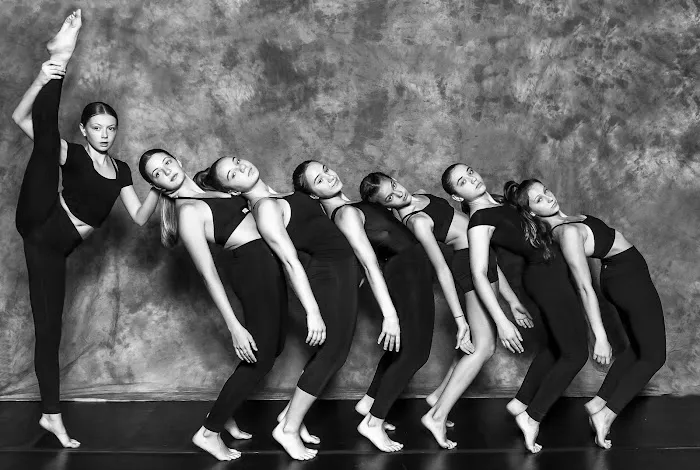 Rise Up Academy - Dance Center Picture 7