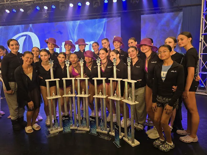 Rise Up Academy - Dance Center Picture 8