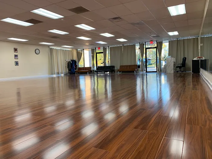 UK Dance Studio Picture 4