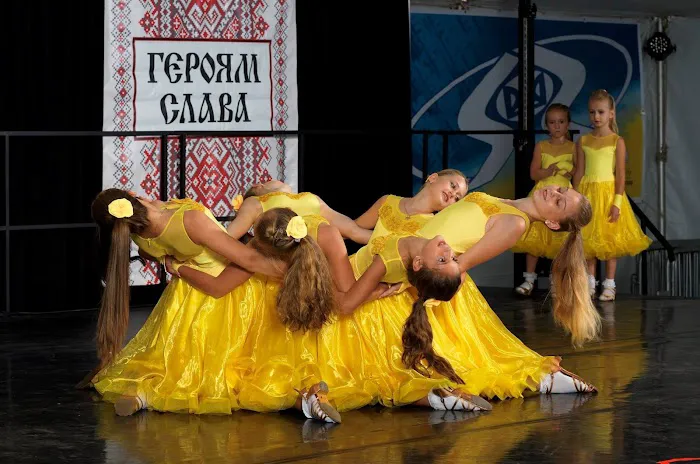 UK Dance Studio Picture 9