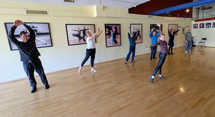 North Shore Dance Society - Glencoe Ballroom Picture 1