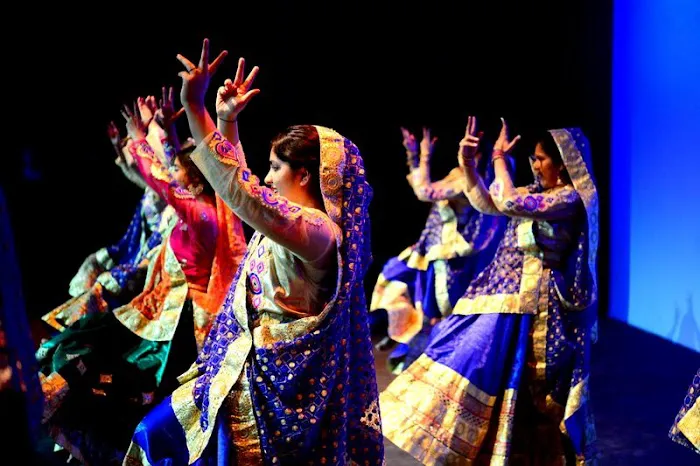 Junoon Dance Company Picture 5